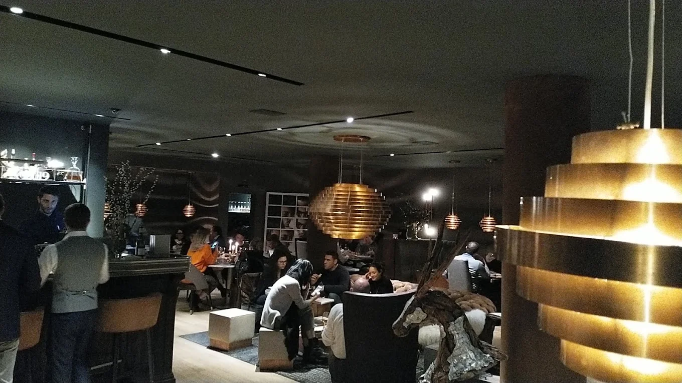 Bar Hemingway