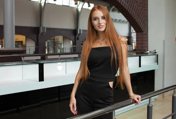 Red-haired Escort - Gallery image 3